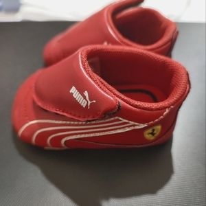 Infant (U.S. Size 1) official product licensed by Ferrari Puma Red Crib Shoes